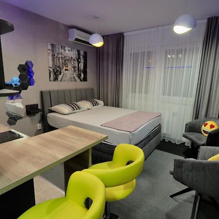 Appartement Orion Osijek-Studio Extérieur photo