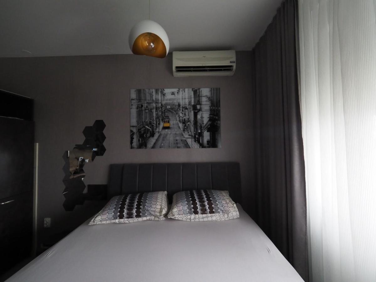 Appartement Orion Osijek-Studio Extérieur photo